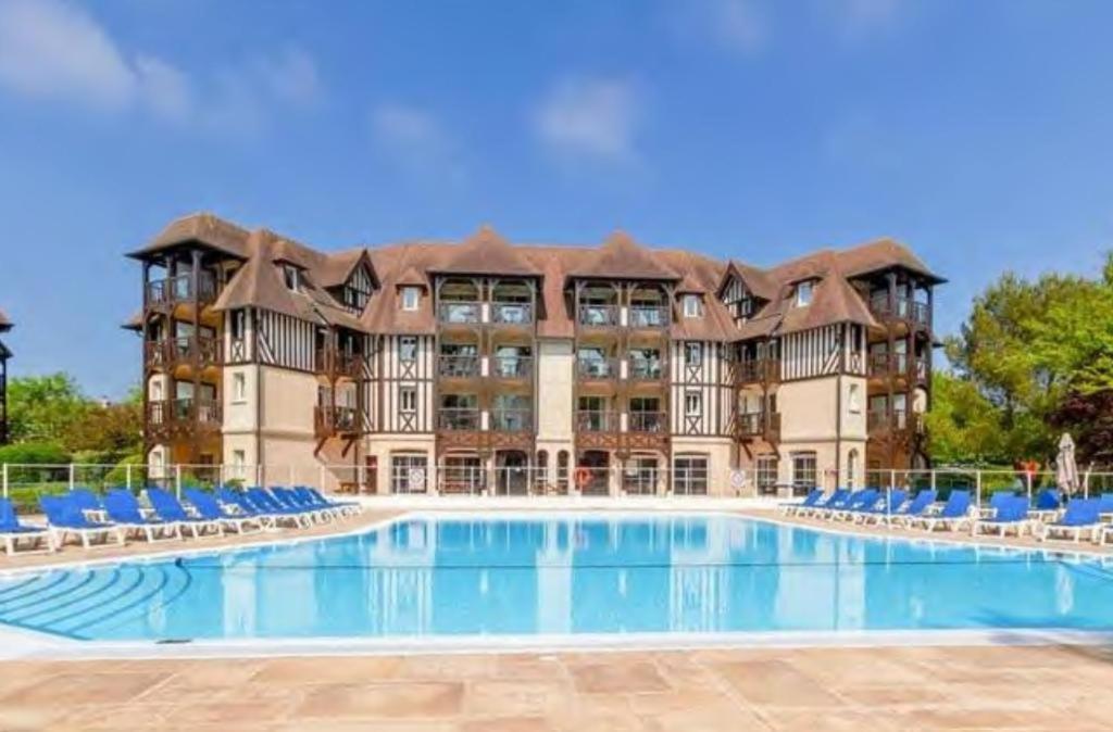Le Cosy Residence Du Golf Deauville Ngoại thất bức ảnh