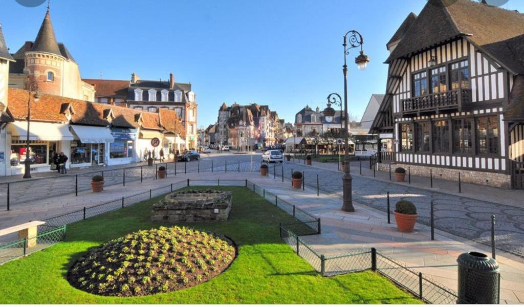 Le Cosy Residence Du Golf Deauville Ngoại thất bức ảnh